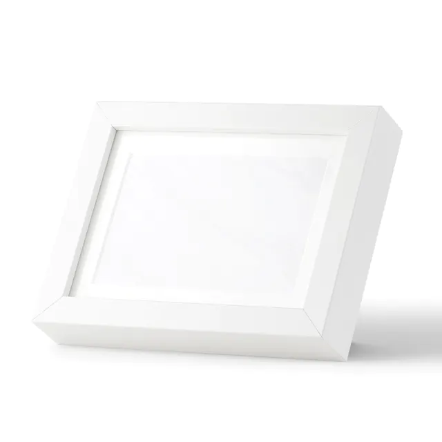 White Photo Frame Mockup (4x6) Horizontal